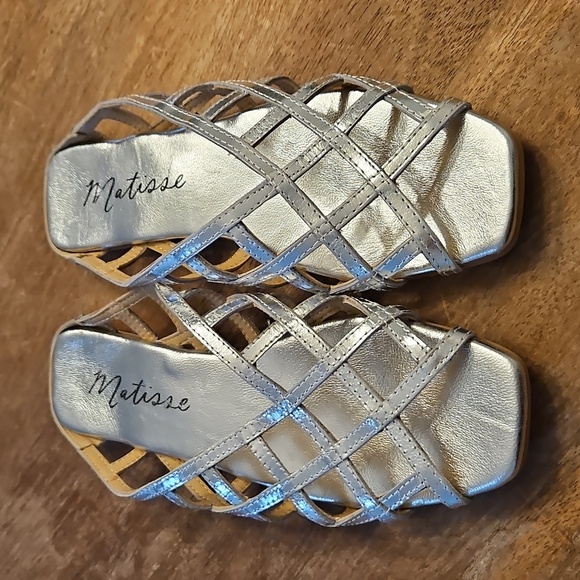 Matisse Women's Silver Sandals Size 6 - Picture 1 of 4